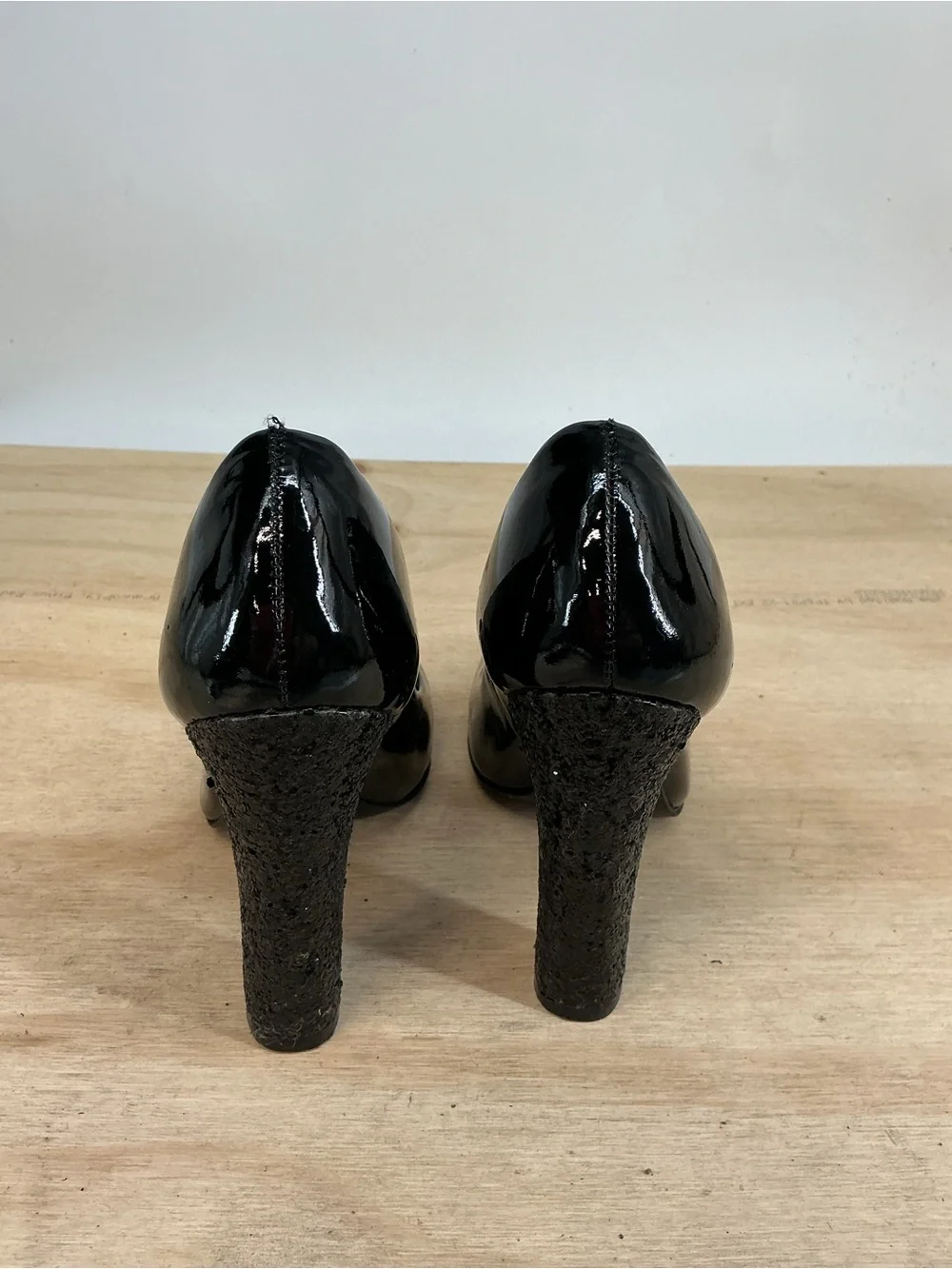 Tory Burch Classic Black Patent High Heel Pumps with Glittery Heels Size 8.5
